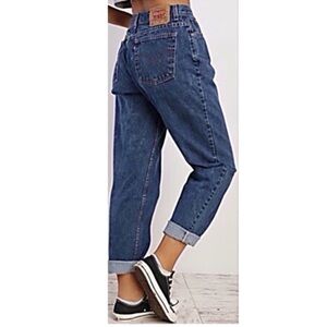 LEVI’S VINTAGE 550 RELAXED FIT TAPERED LEG JEAN